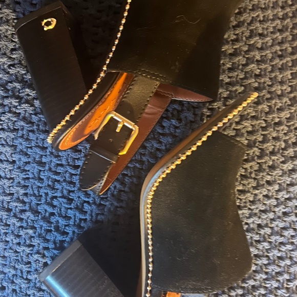 COACH Sandals with gold detail - Picture 1 of 5
